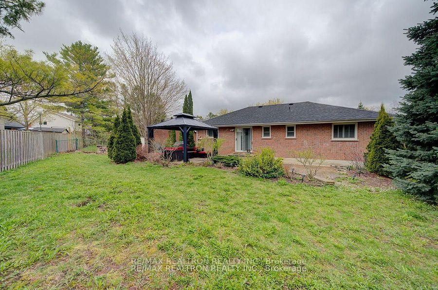 Photo 21 of 12 Lynn Crescent, Brock, Cannington — HOMEH