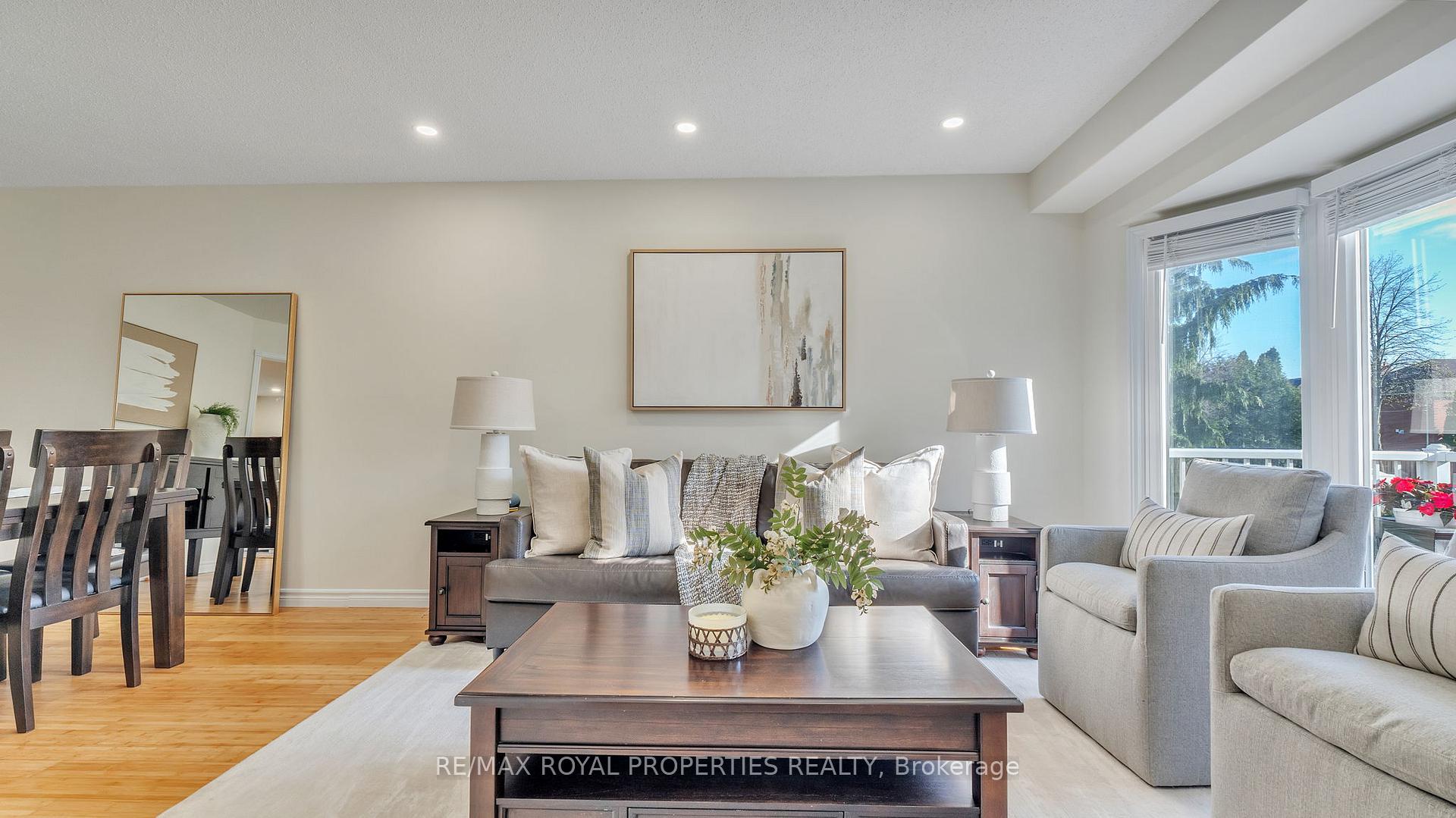 Photo 9 of 74 Erickson Drive, Whitby, Blue Grass Meadows — HOMEH