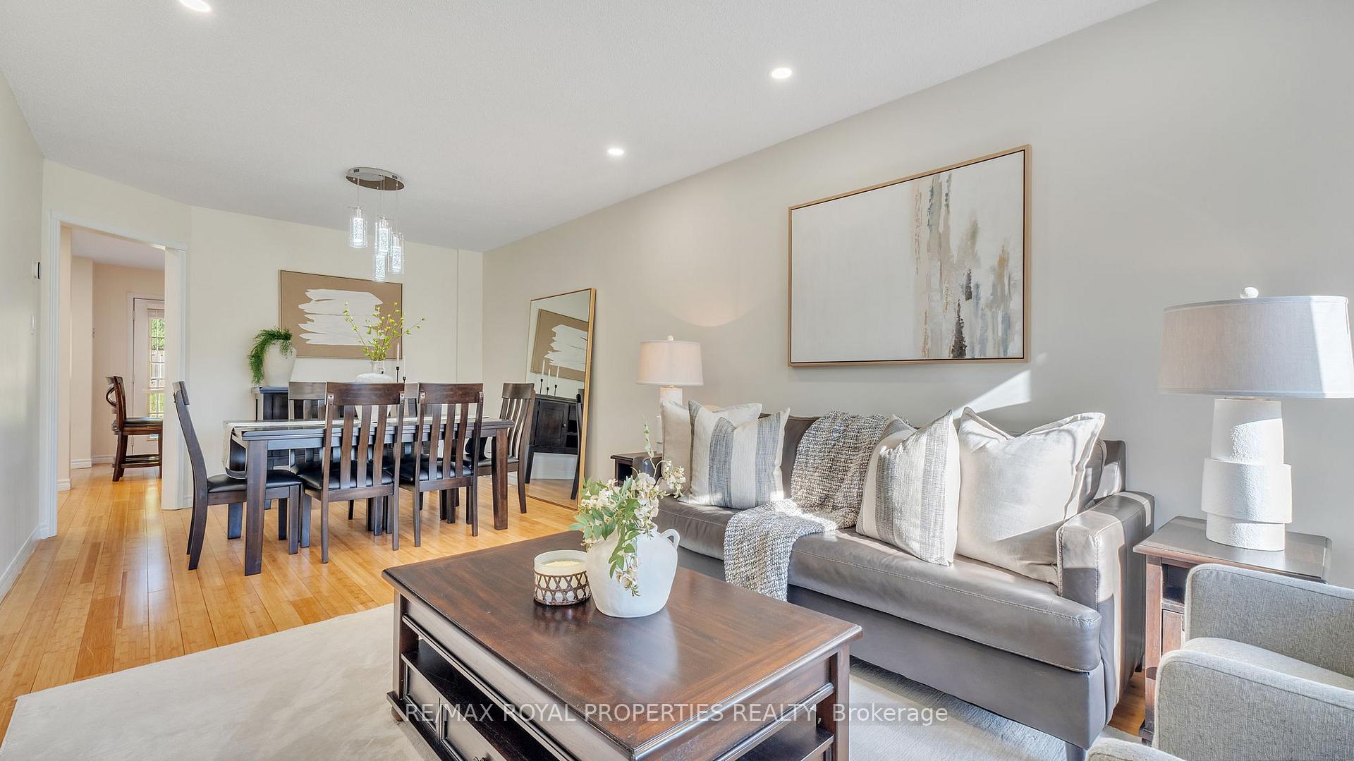 Photo 12 of 74 Erickson Drive, Whitby, Blue Grass Meadows — HOMEH