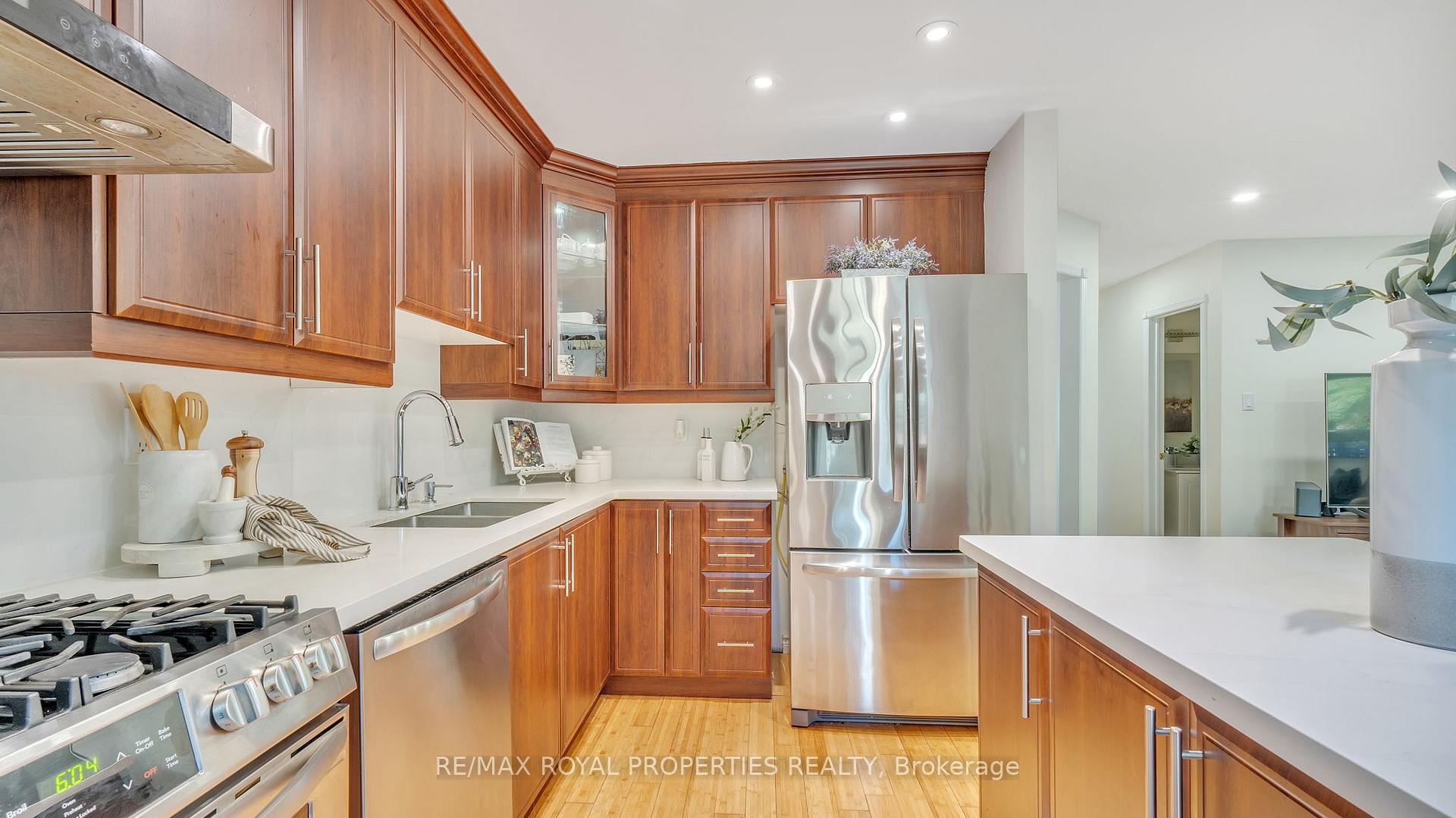 Photo 19 of 74 Erickson Drive, Whitby, Blue Grass Meadows — HOMEH