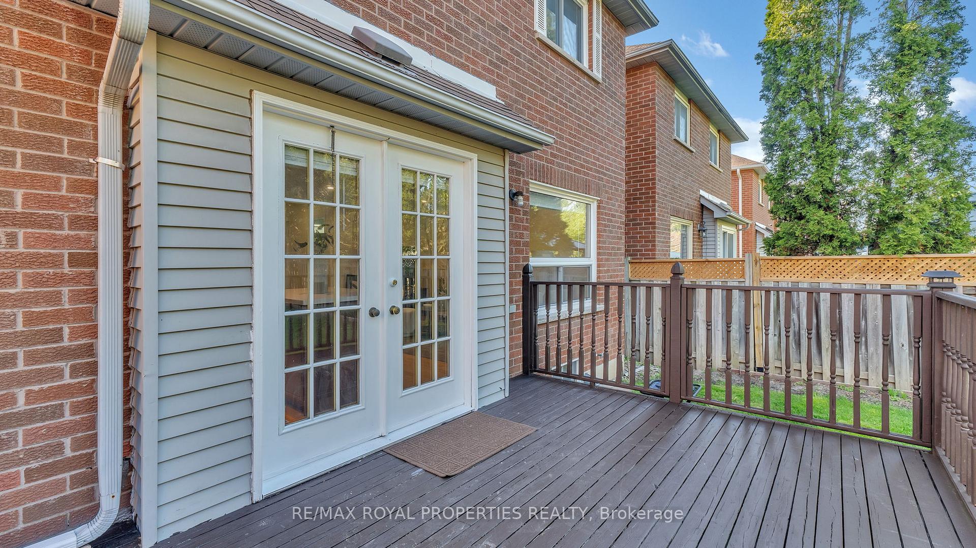 Photo 24 of 74 Erickson Drive, Whitby, Blue Grass Meadows — HOMEH