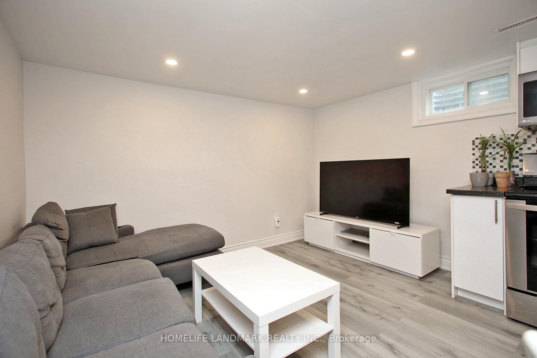Photo 23 of 28 Andrea Lane, Vaughan, East Woodbridge — HOMEH