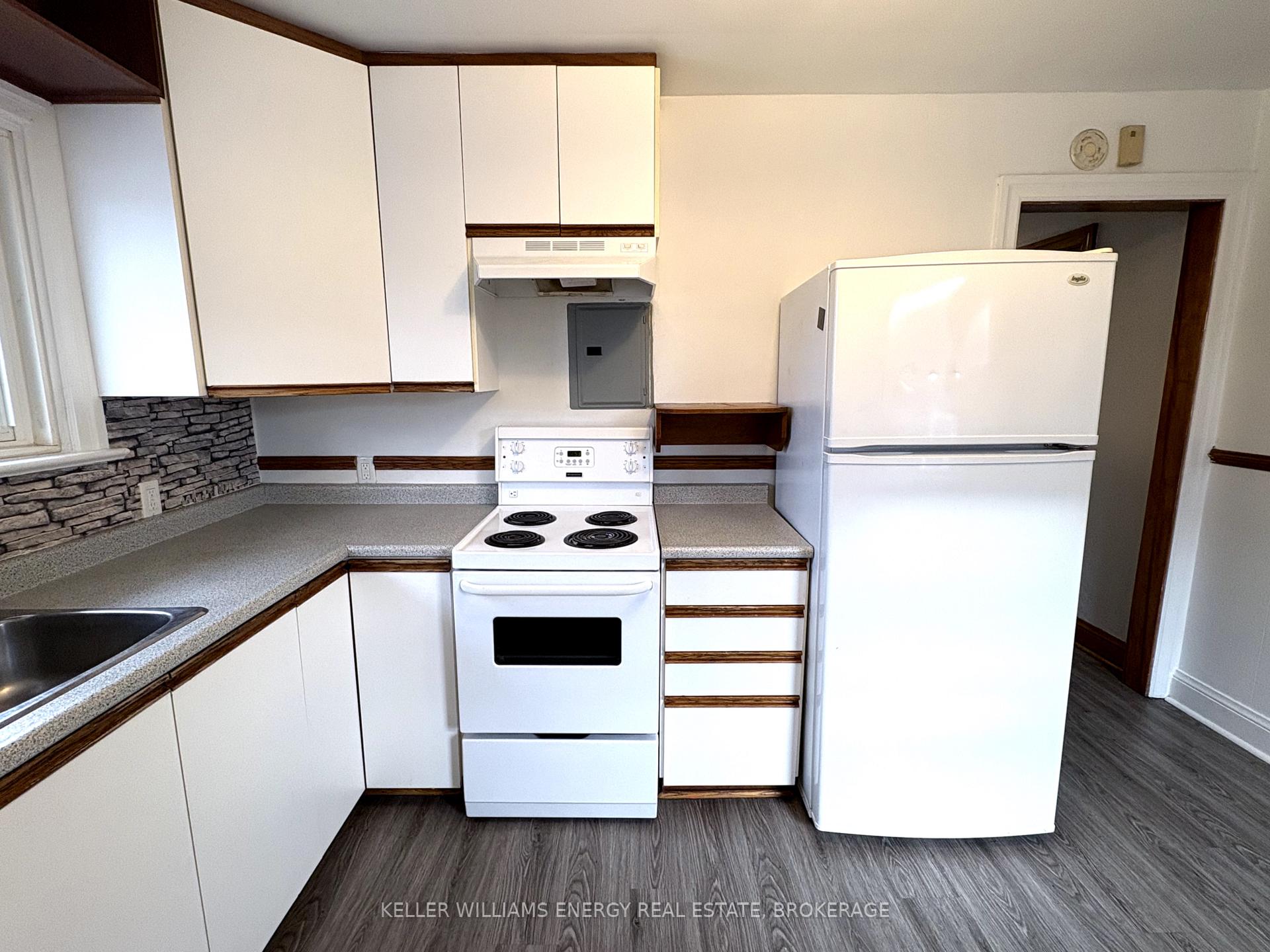 Photo 6 of Unit 2, 84 Rowe Street, Oshawa, Central — HOMEH