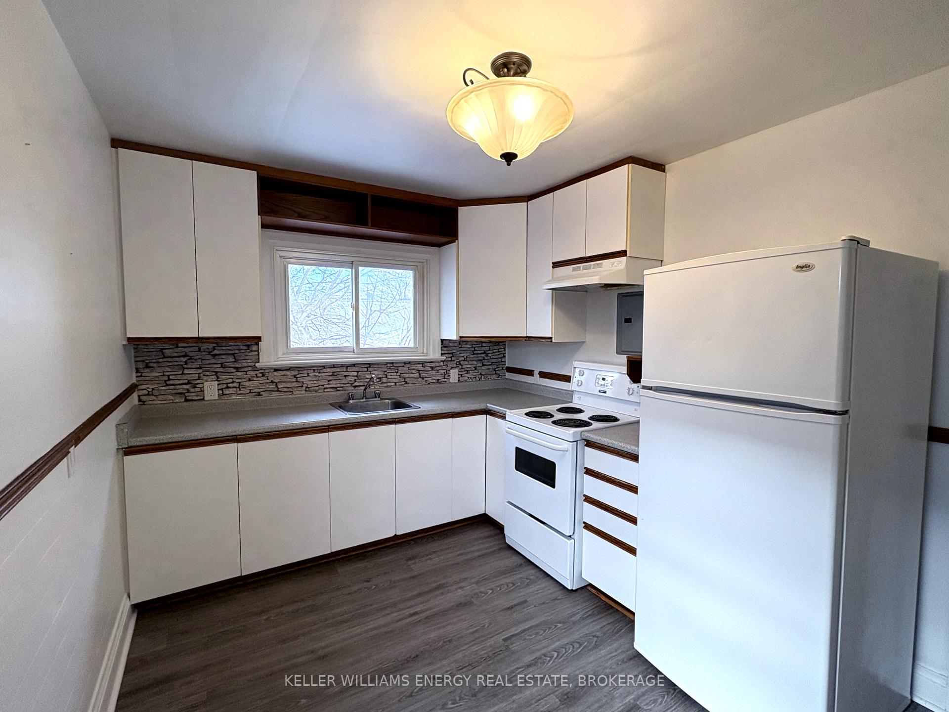 Photo 7 of Unit 2, 84 Rowe Street, Oshawa, Central — HOMEH