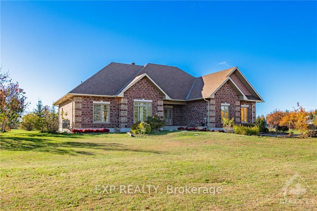 Photo 2 of 1620 Sequoia Drive, Ottawa, Cumberland Ridge — HOMEH