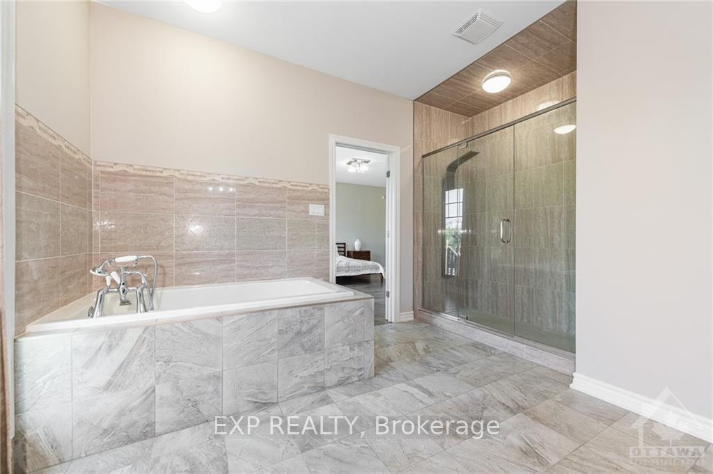 Photo 8 of 1620 Sequoia Drive, Ottawa, Cumberland Ridge — HOMEH