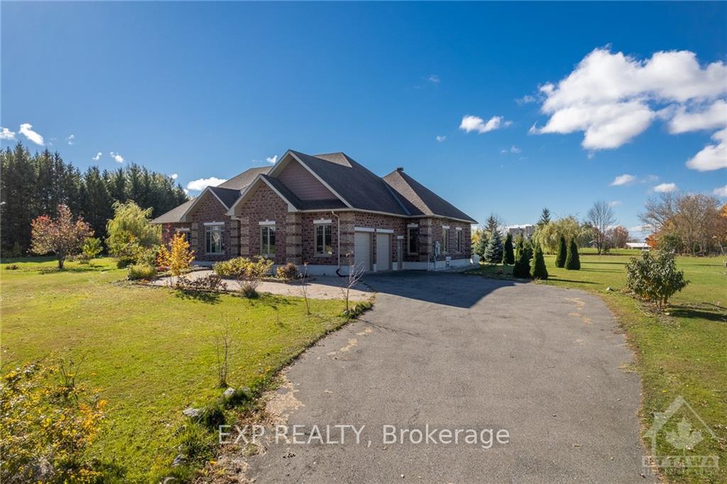 Photo 20 of 1620 Sequoia Drive, Ottawa, Cumberland Ridge — HOMEH