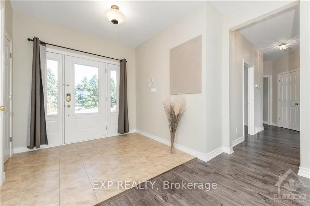 Photo 23 of 1620 Sequoia Drive, Ottawa, Cumberland Ridge — HOMEH