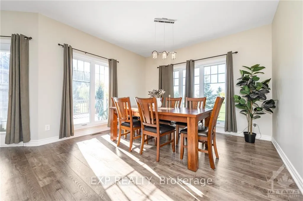 Photo 25 of 1620 Sequoia Drive, Ottawa, Cumberland Ridge — HOMEH