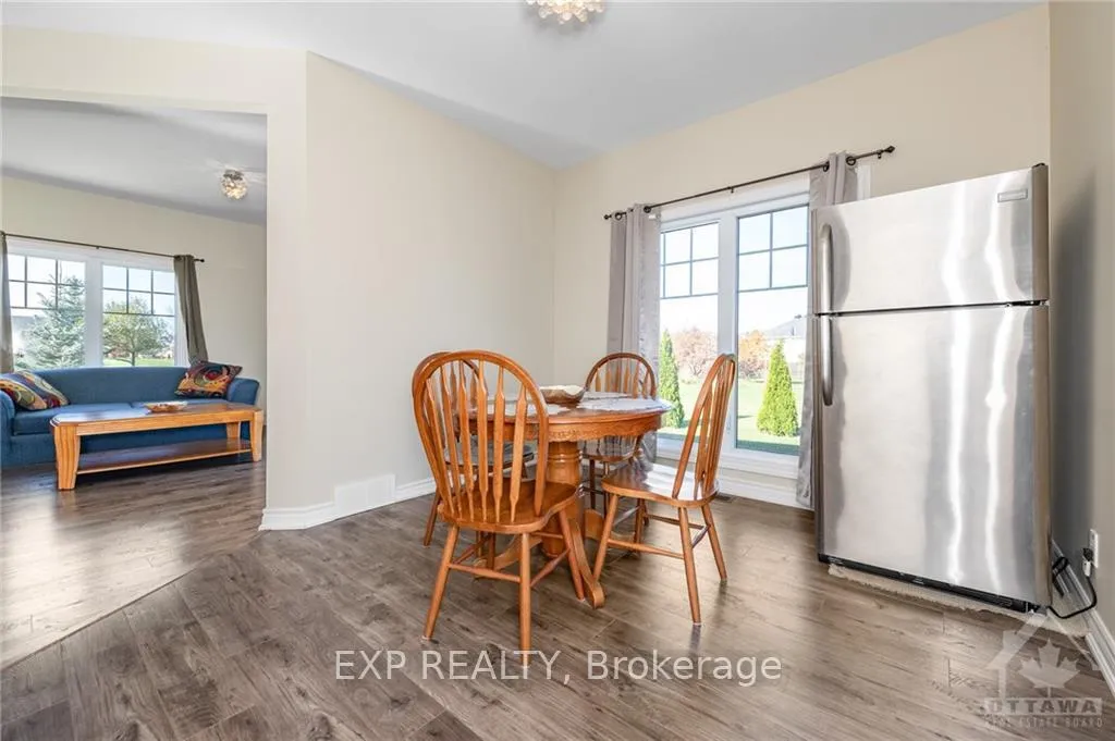 Photo 28 of 1620 Sequoia Drive, Ottawa, Cumberland Ridge — HOMEH