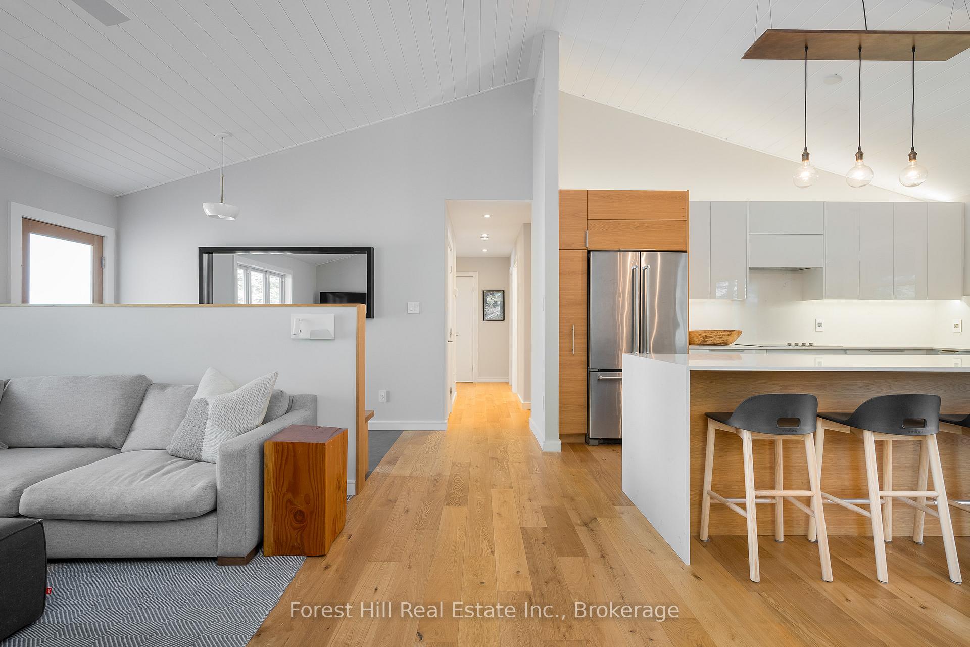 Photo 4 of 569300 Side Rd 6, Blue Mountains — HOMEH