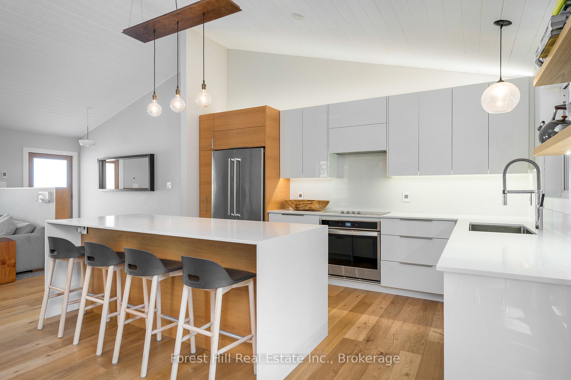 Photo 8 of 569300 Side Rd 6, Blue Mountains — HOMEH