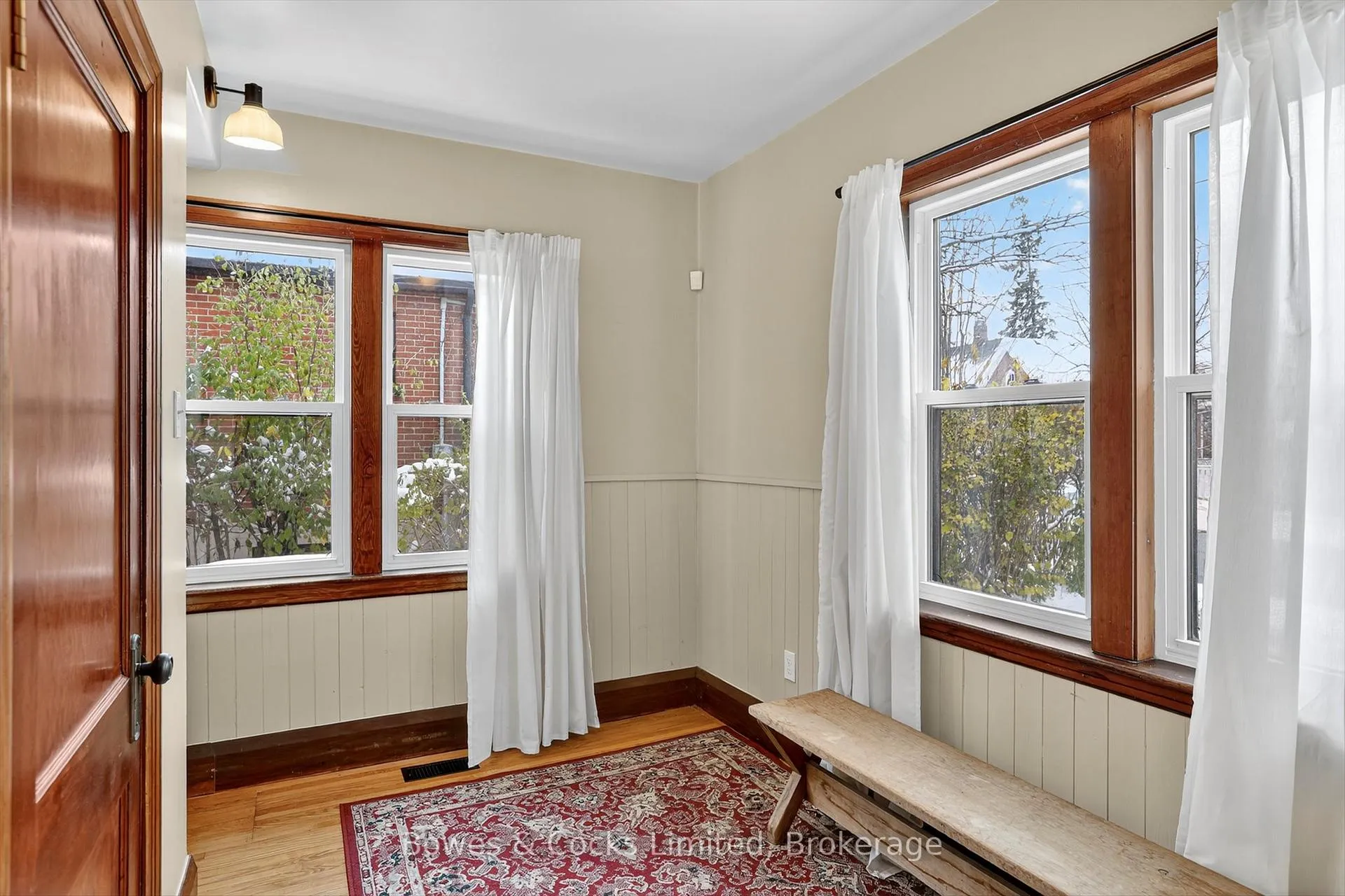 Photo 20 of 712 Bethune Street, Peterborough, Northcrest Ward 5 — HOMEH