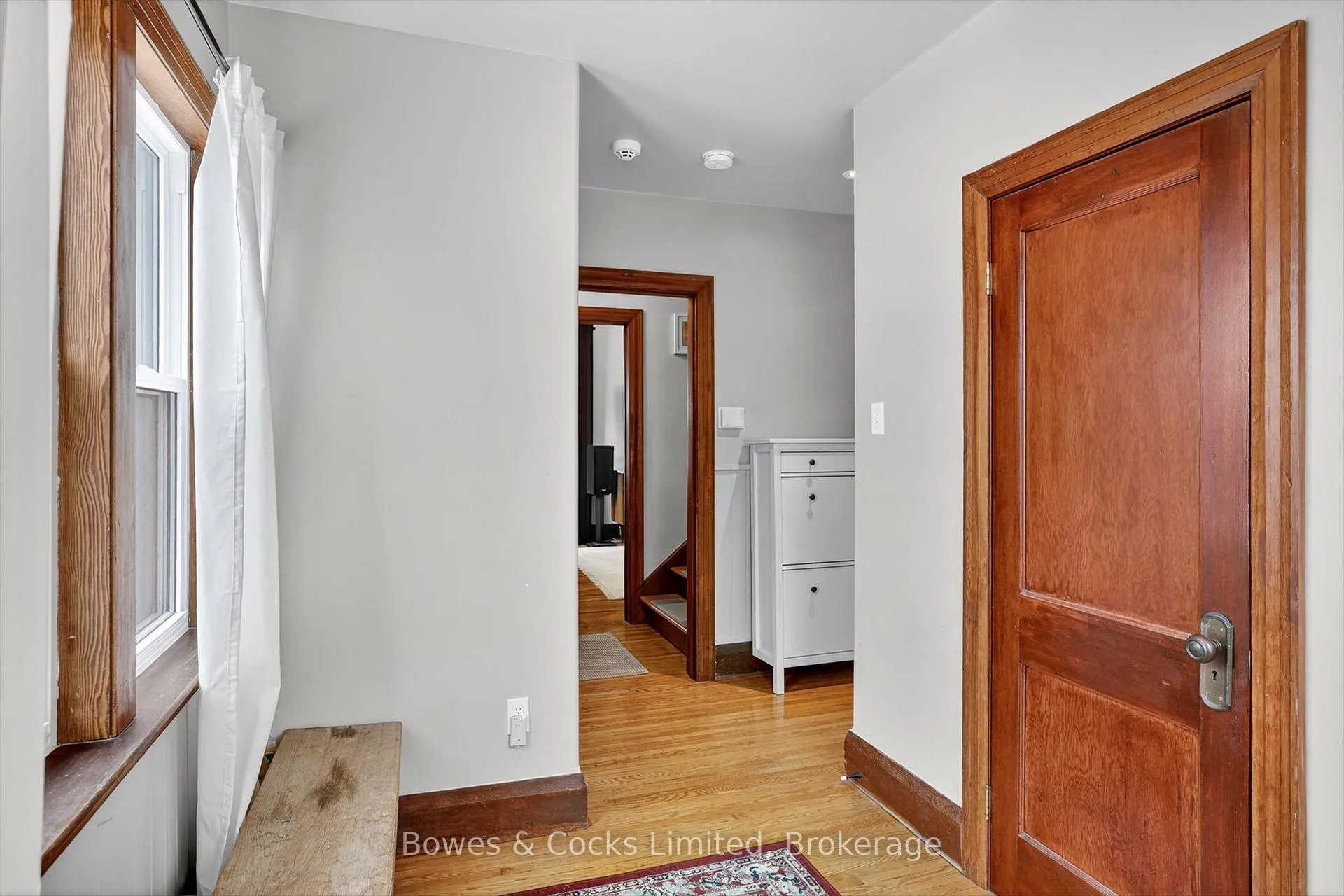 Photo 21 of 712 Bethune Street, Peterborough, Northcrest Ward 5 — HOMEH