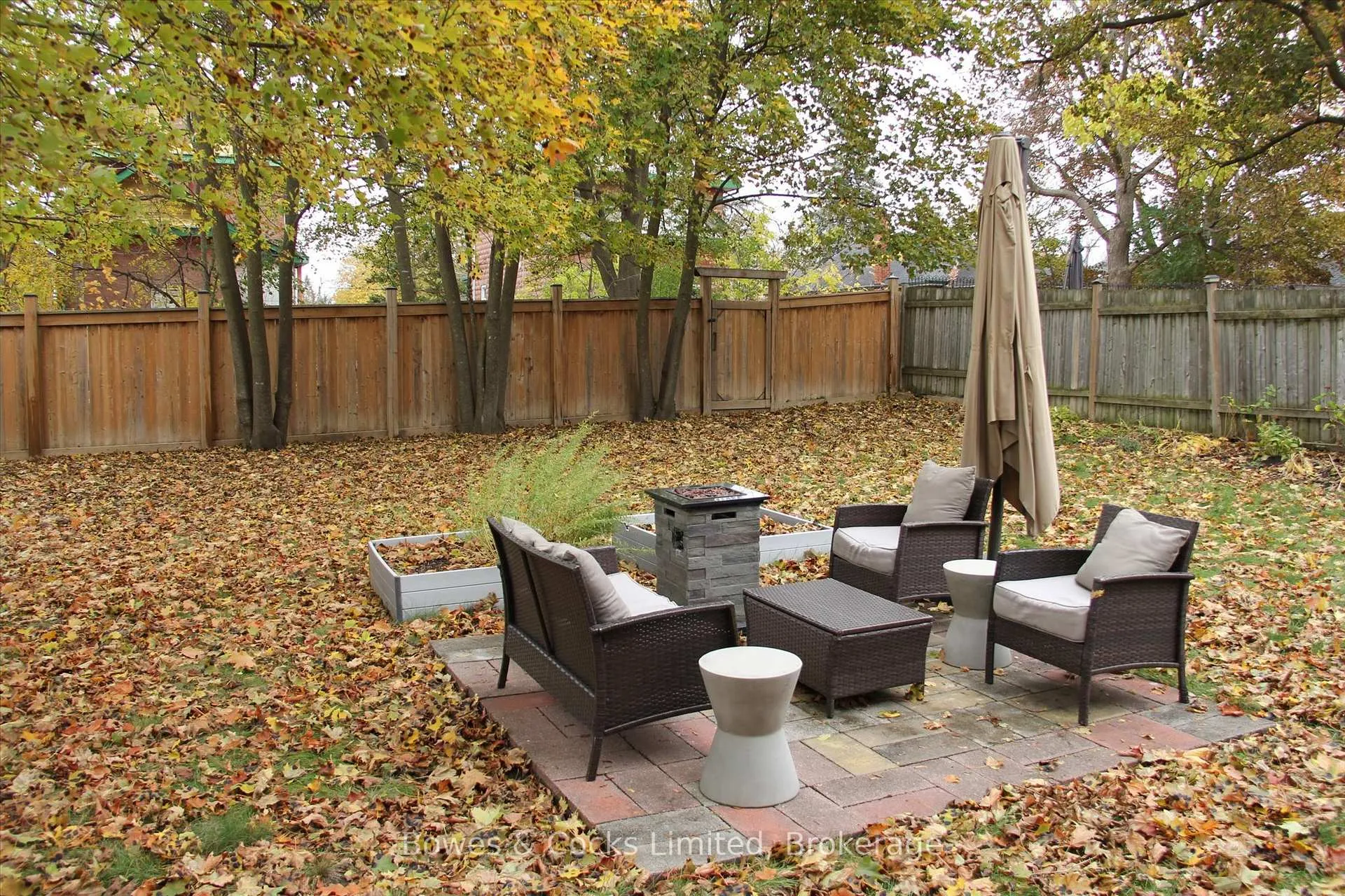 Photo 44 of 712 Bethune Street, Peterborough, Northcrest Ward 5 — HOMEH