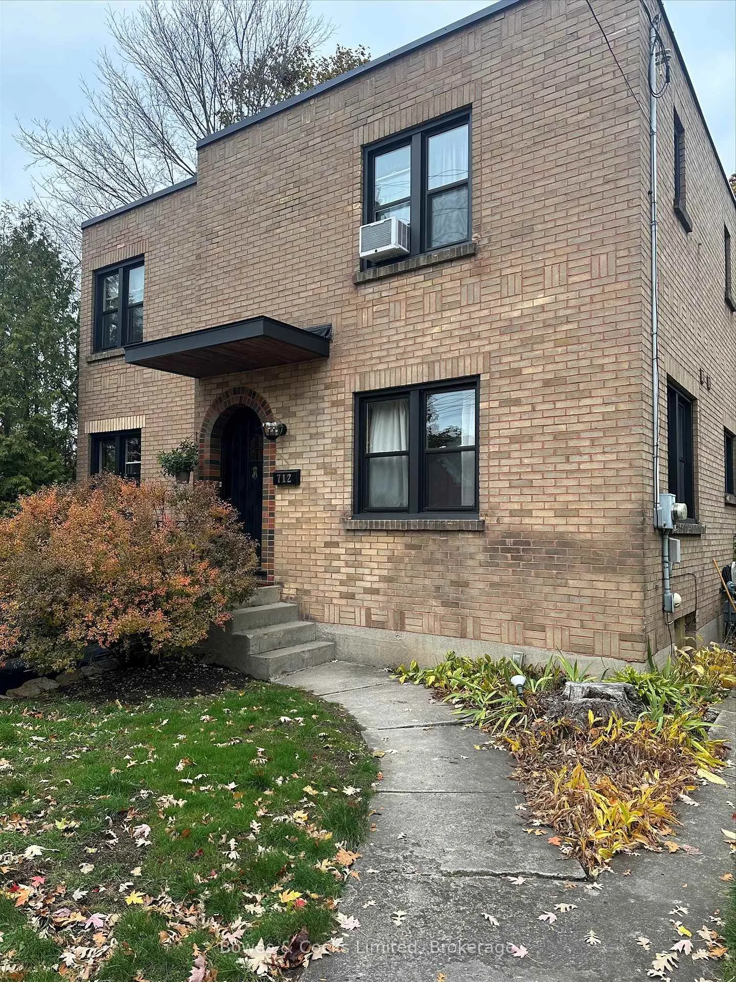 Photo 49 of 712 Bethune Street, Peterborough, Northcrest Ward 5 — HOMEH