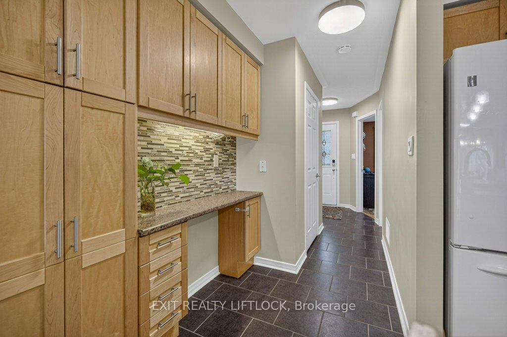 Photo 9 of 659 Tully Crescent, Peterborough, Monaghan Ward 2 — HOMEH