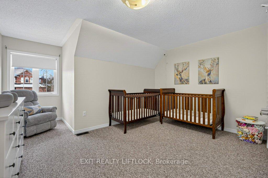Photo 22 of 659 Tully Crescent, Peterborough, Monaghan Ward 2 — HOMEH