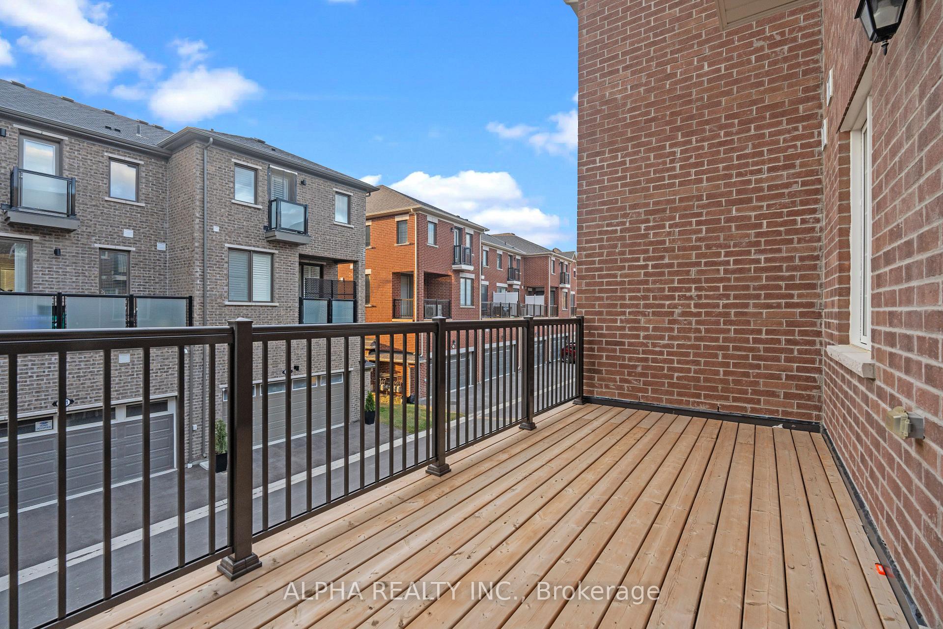 Photo 8 of 3358 Thunderbird Promenade, Pickering, Rural Pickering — HOMEH