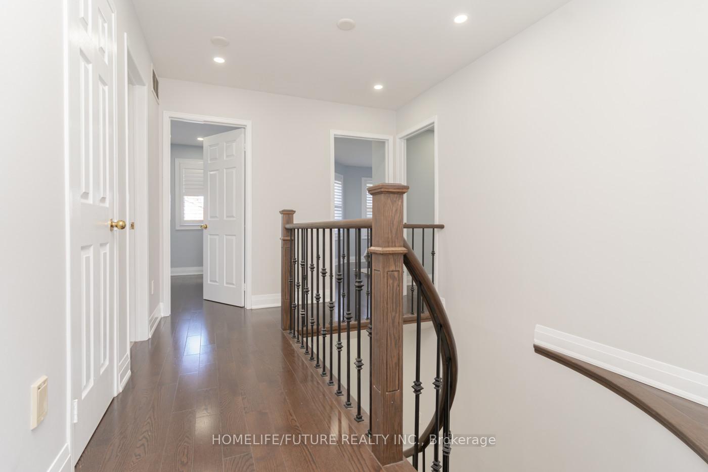 Photo 16 of 207 Mossbrook Square, Pickering, Highbush — HOMEH