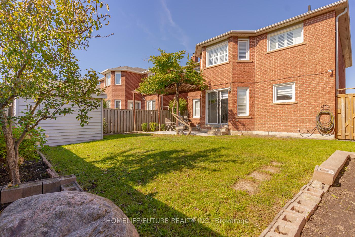 Photo 30 of 207 Mossbrook Square, Pickering, Highbush — HOMEH