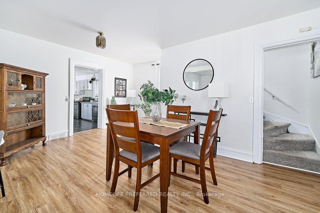 Photo 11 of 157 Crescent Street, Peterborough, Town Ward 3 — HOMEH