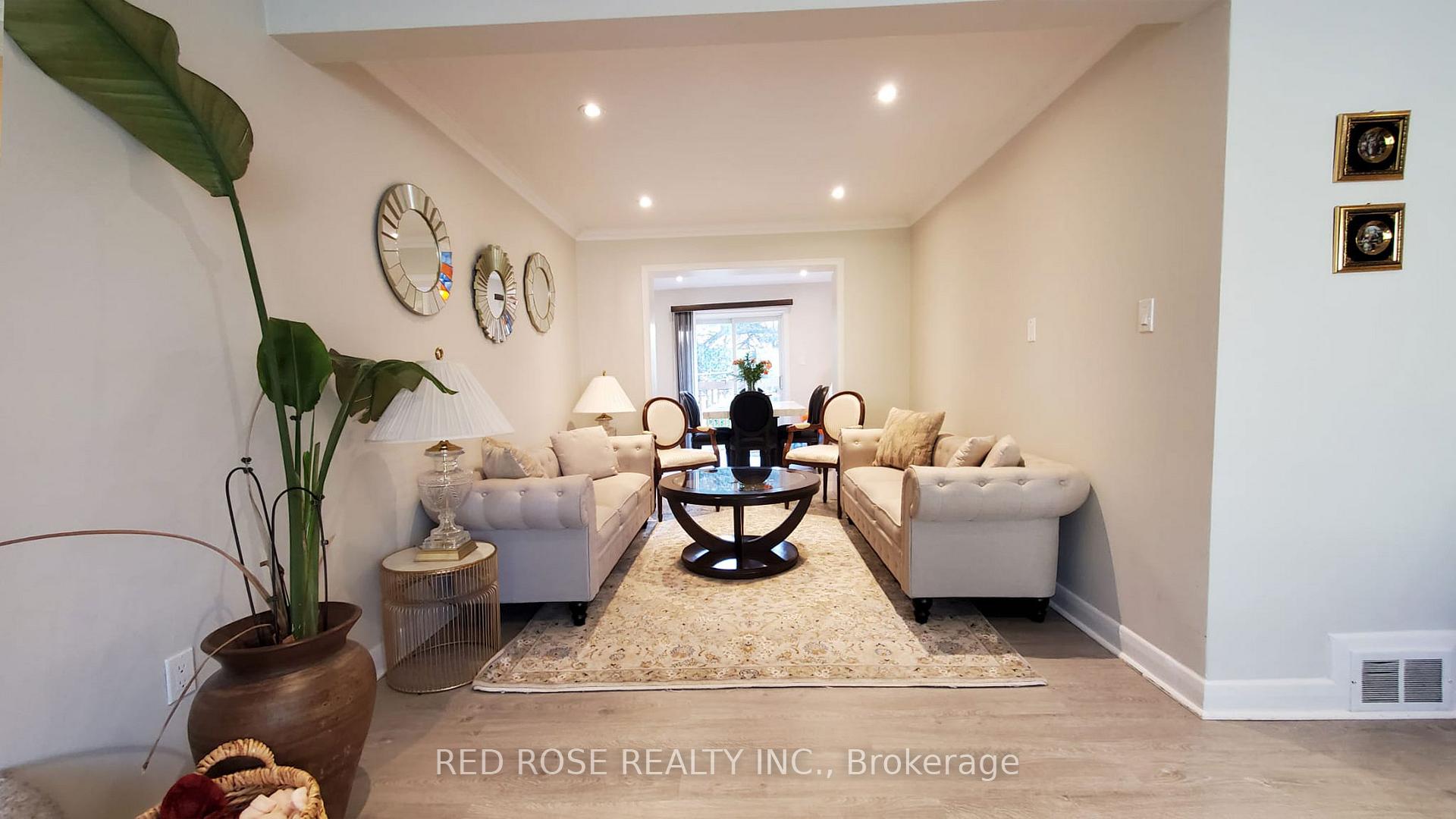 Photo 9 of Unit Upper, 11 Parkway Avenue, Vaughan, Uplands — HOMEH