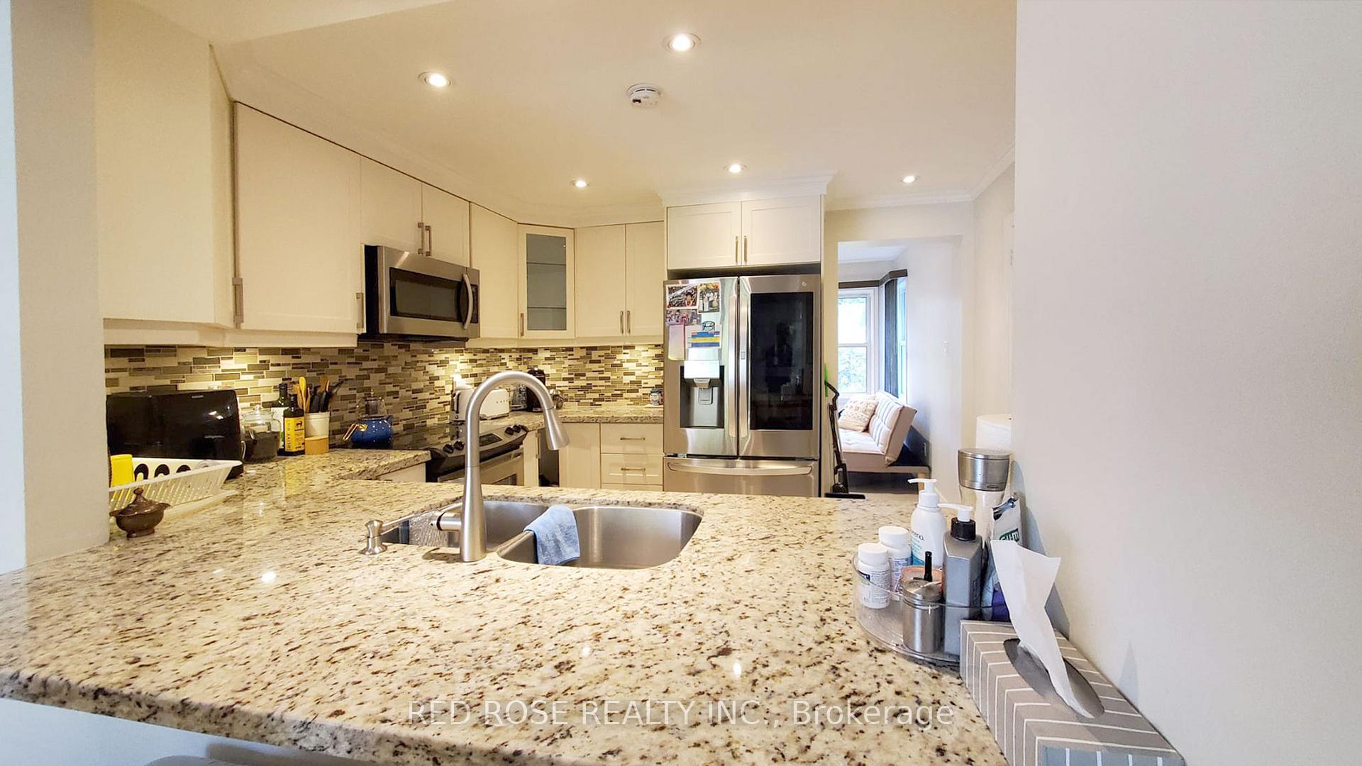 Photo 12 of Unit Upper, 11 Parkway Avenue, Vaughan, Uplands — HOMEH