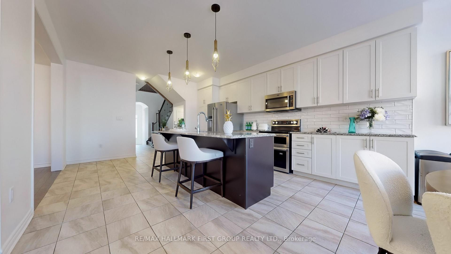Photo 15 of 134 Westfield Drive, Whitby, Rural Whitby — HOMEH