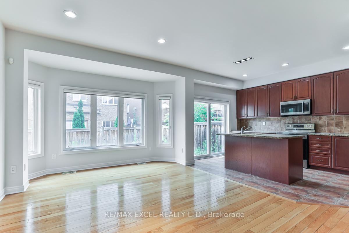 Photo 8 of 10 Givon Street, Vaughan, Patterson — HOMEH
