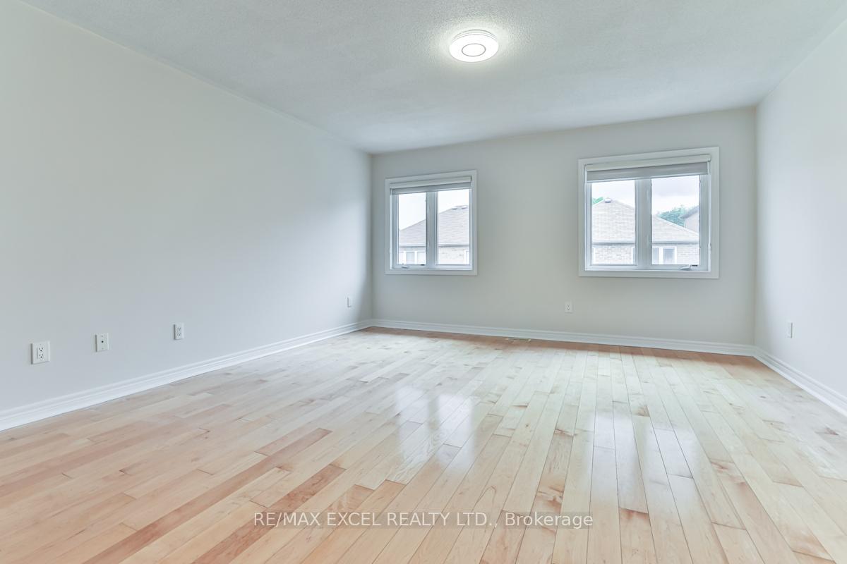 Photo 11 of 10 Givon Street, Vaughan, Patterson — HOMEH