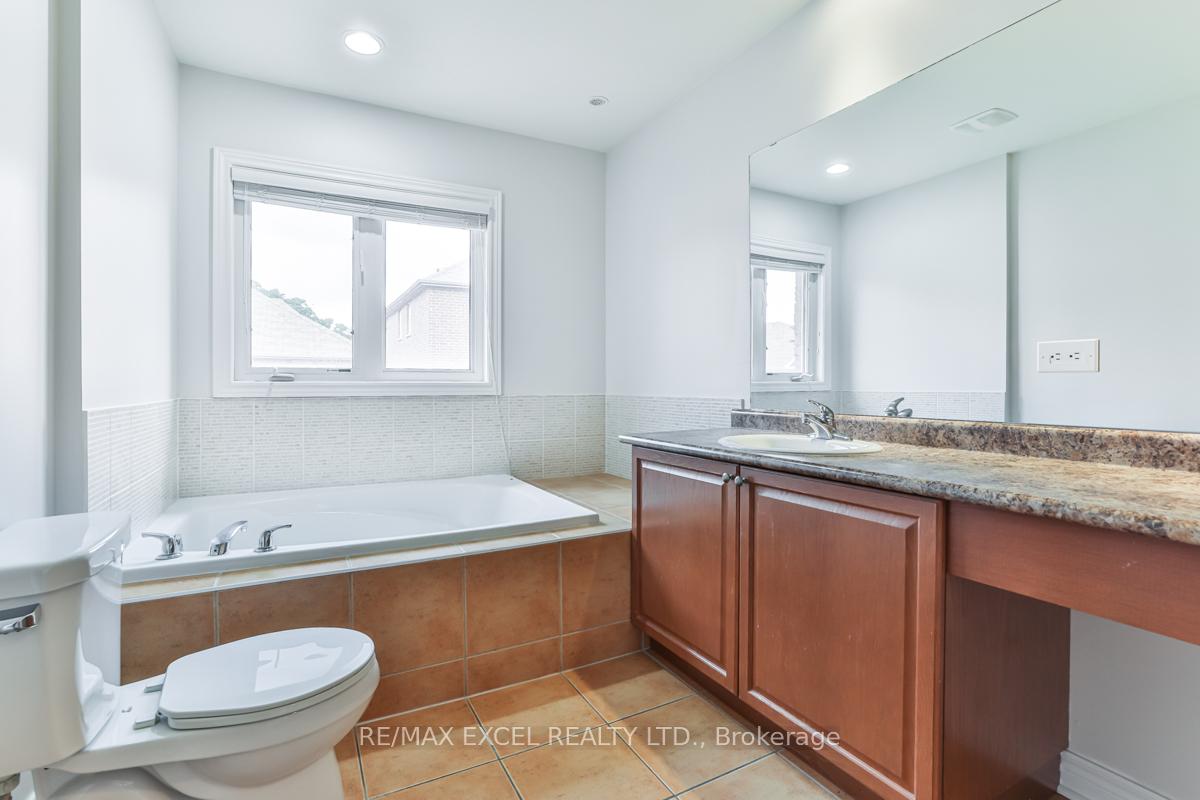 Photo 13 of 10 Givon Street, Vaughan, Patterson — HOMEH