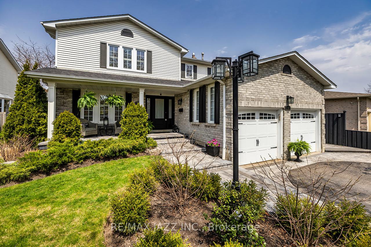 Photo 1 of 18 Chipperfield Crescent, Whitby, Pringle Creek — HOMEH