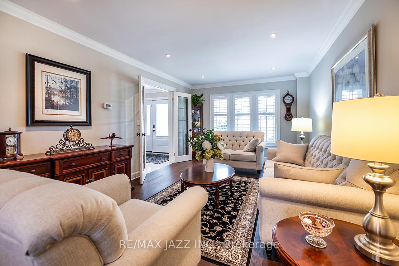 Photo 10 of 18 Chipperfield Crescent, Whitby, Pringle Creek — HOMEH