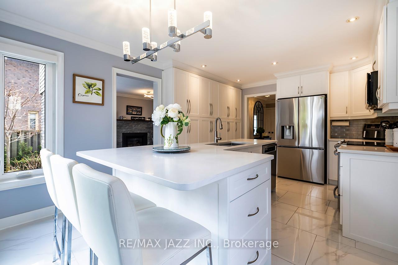 Photo 14 of 18 Chipperfield Crescent, Whitby, Pringle Creek — HOMEH