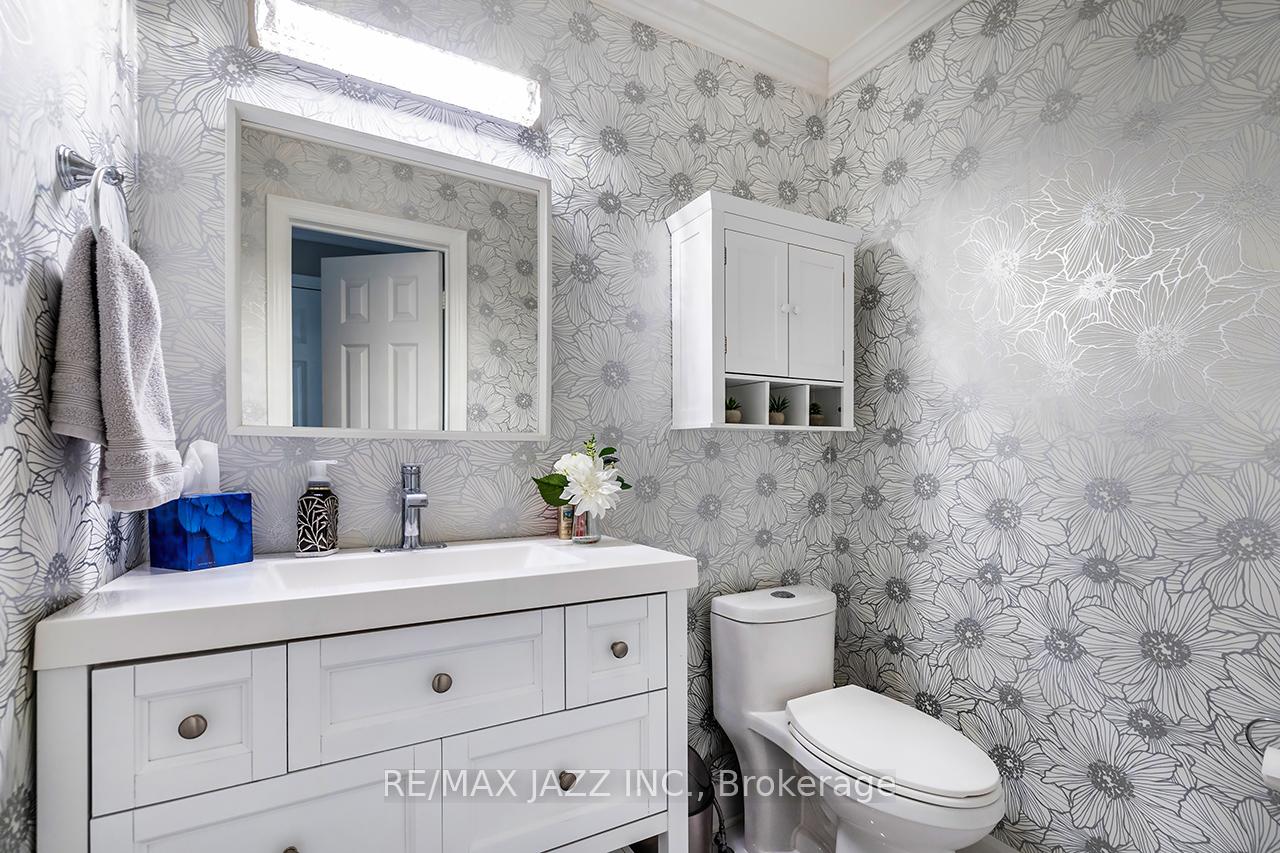 Photo 18 of 18 Chipperfield Crescent, Whitby, Pringle Creek — HOMEH