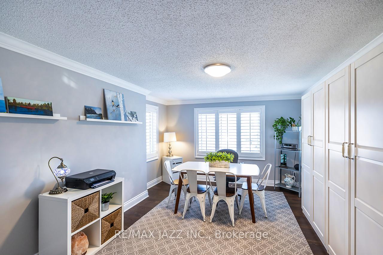 Photo 24 of 18 Chipperfield Crescent, Whitby, Pringle Creek — HOMEH