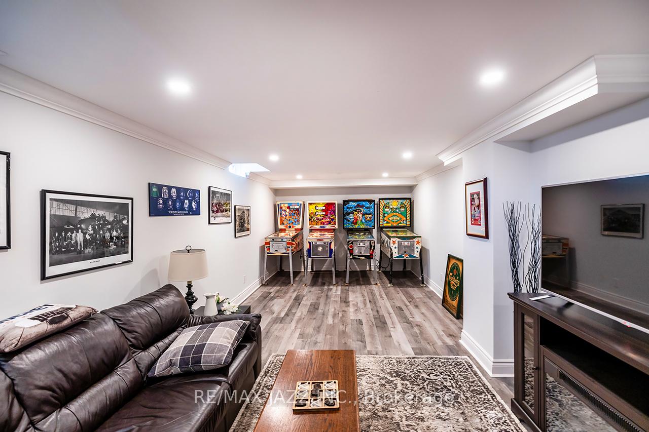 Photo 28 of 18 Chipperfield Crescent, Whitby, Pringle Creek — HOMEH