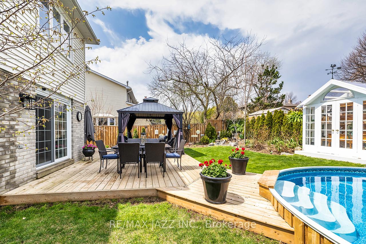 Photo 34 of 18 Chipperfield Crescent, Whitby, Pringle Creek — HOMEH
