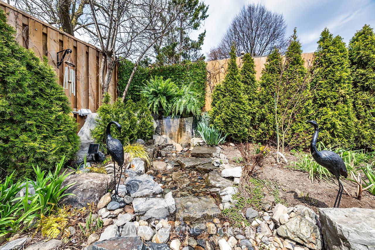 Photo 36 of 18 Chipperfield Crescent, Whitby, Pringle Creek — HOMEH