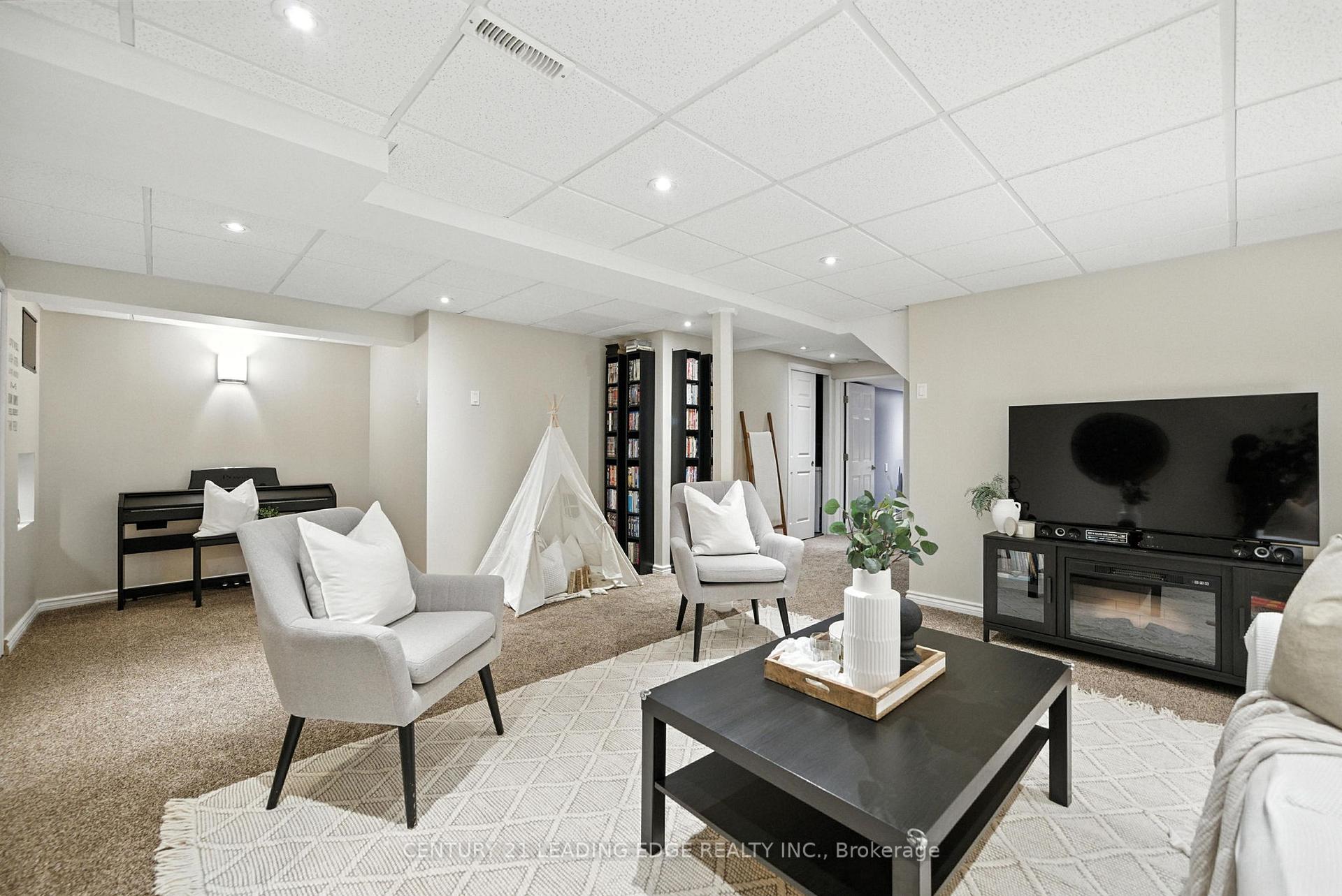 Photo 39 of 57 Harman Drive, Ajax, Central — HOMEH