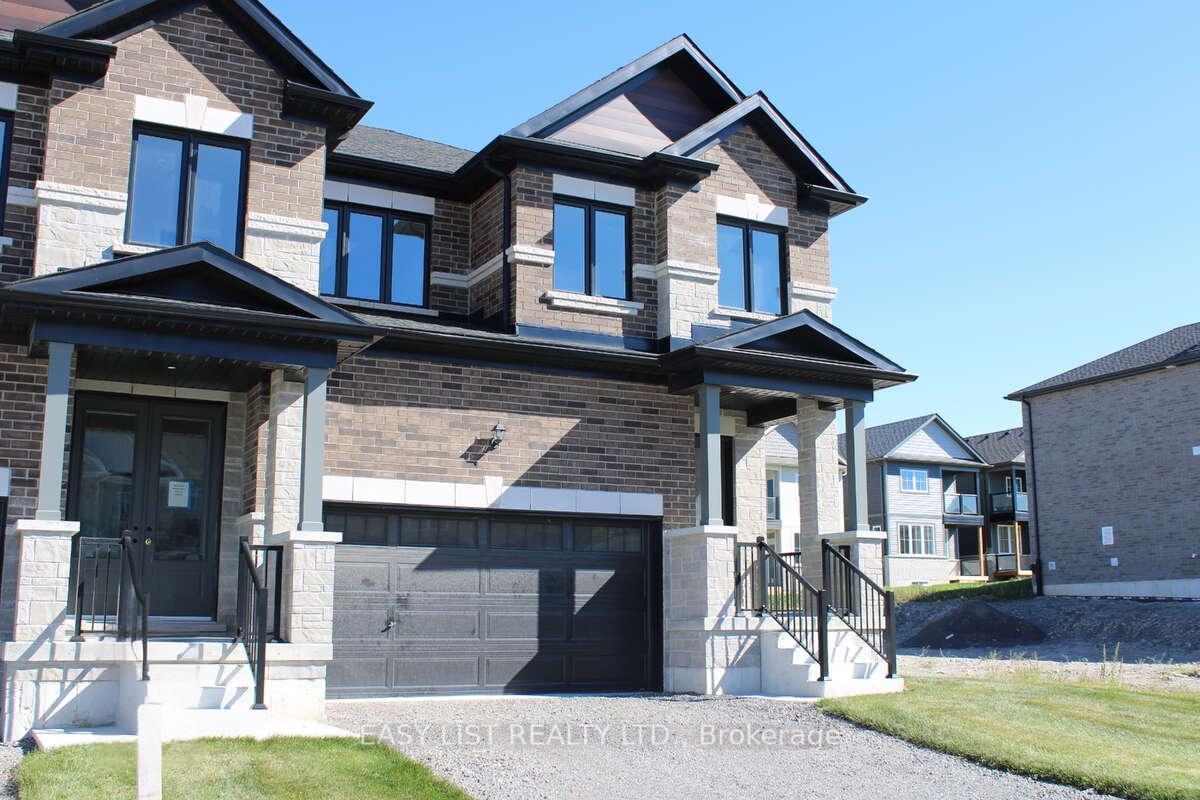 Photo 3 of 402 Sadler Way, Peterborough, Monaghan Ward 2 — HOMEH