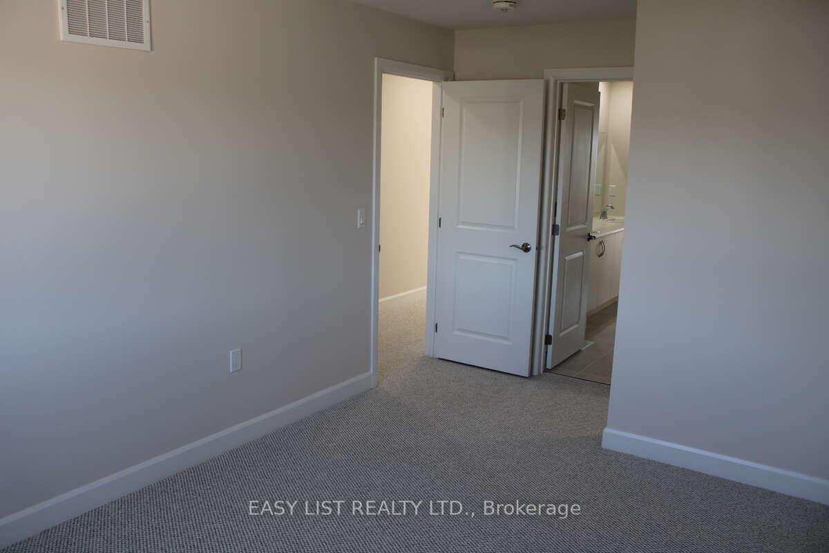 Photo 21 of 402 Sadler Way, Peterborough, Monaghan Ward 2 — HOMEH