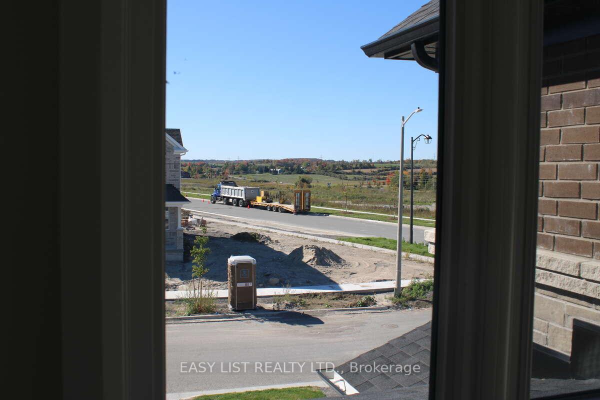 Photo 31 of 402 Sadler Way, Peterborough, Monaghan Ward 2 — HOMEH