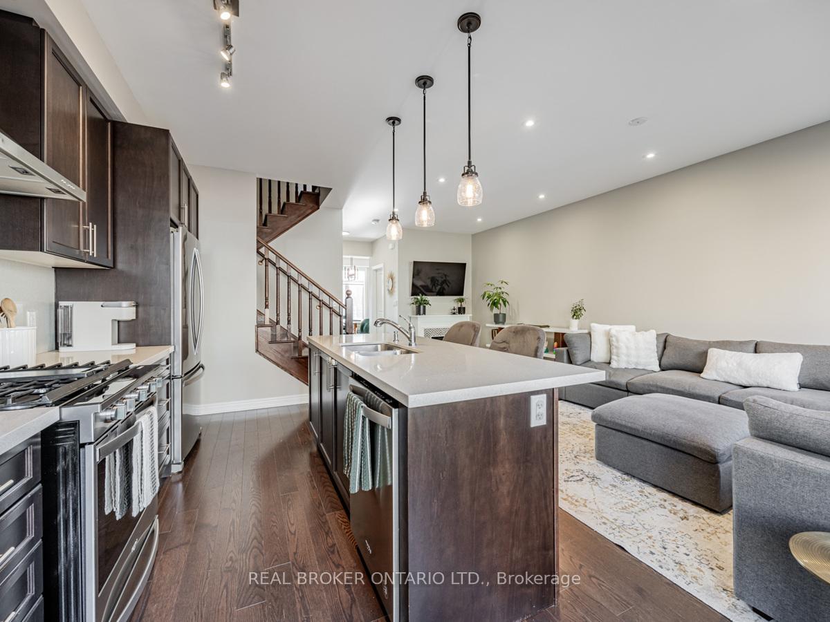 Photo 11 of 1185 Cactus Crescent, Pickering, Rural Pickering — HOMEH