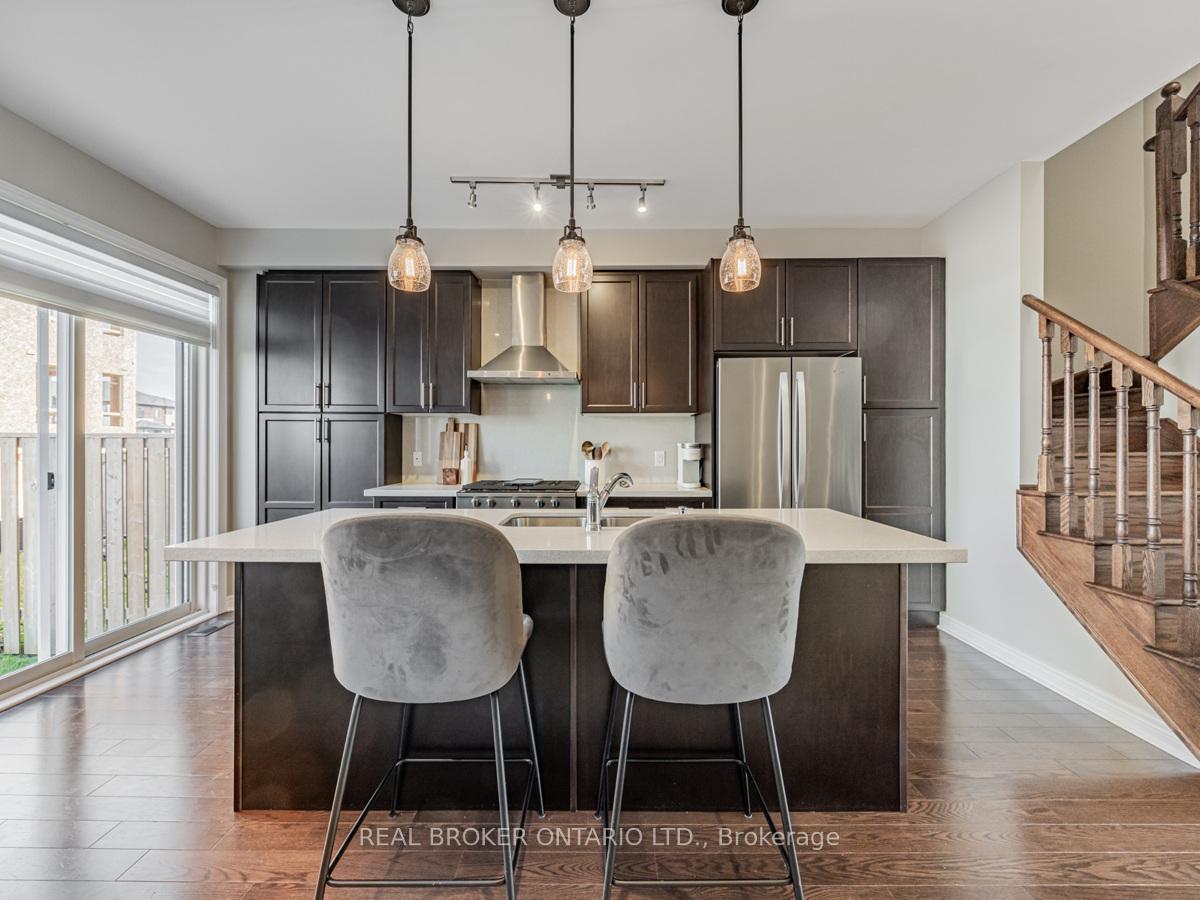 Photo 15 of 1185 Cactus Crescent, Pickering, Rural Pickering — HOMEH