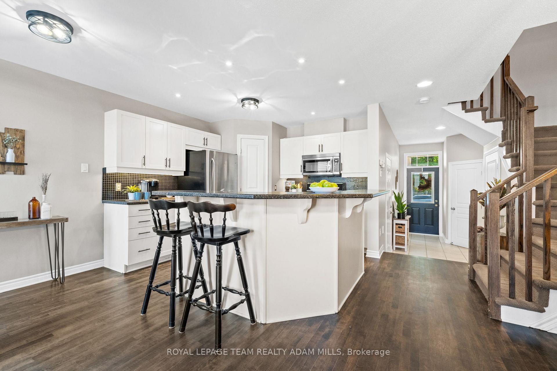 Photo 12 of 2043 Melette Crescent, Ottawa, Avalon East — HOMEH
