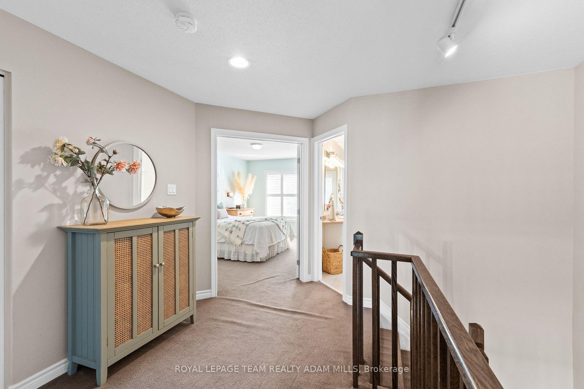 Photo 16 of 2043 Melette Crescent, Ottawa, Avalon East — HOMEH