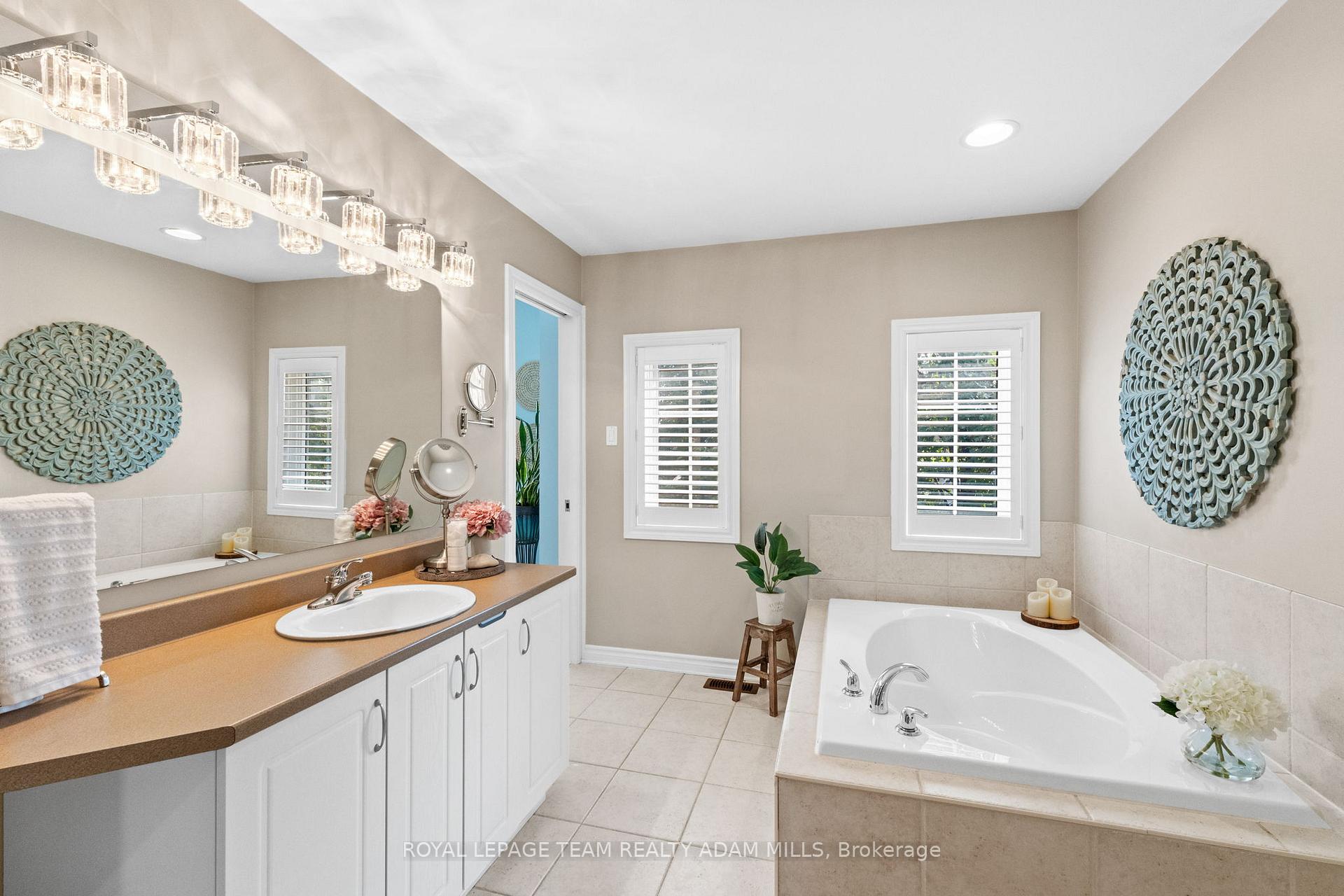 Photo 19 of 2043 Melette Crescent, Ottawa, Avalon East — HOMEH