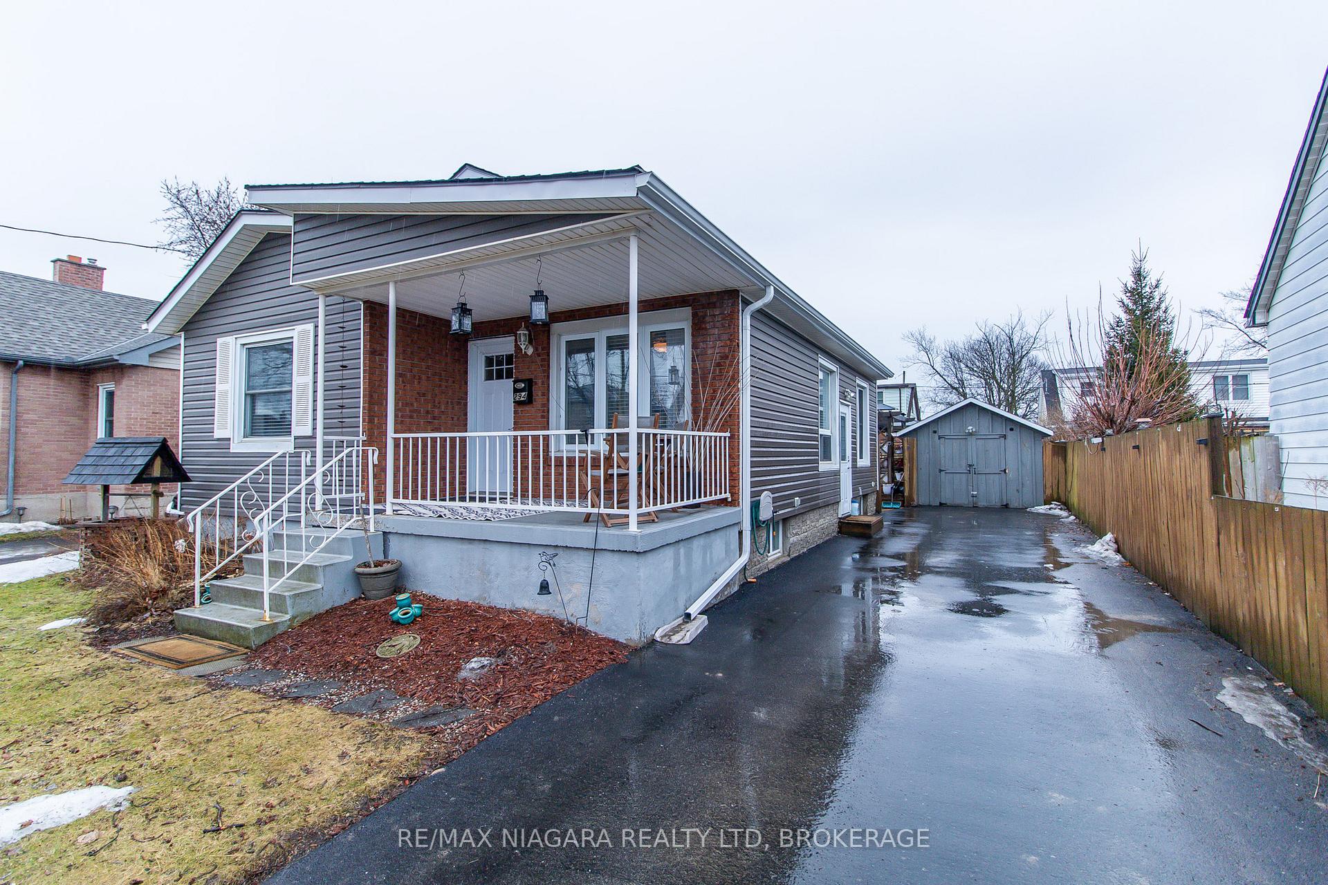 Photo 1 of 294 Scholfield Avenue S, Welland, Lincoln/Crowland — HOMEH